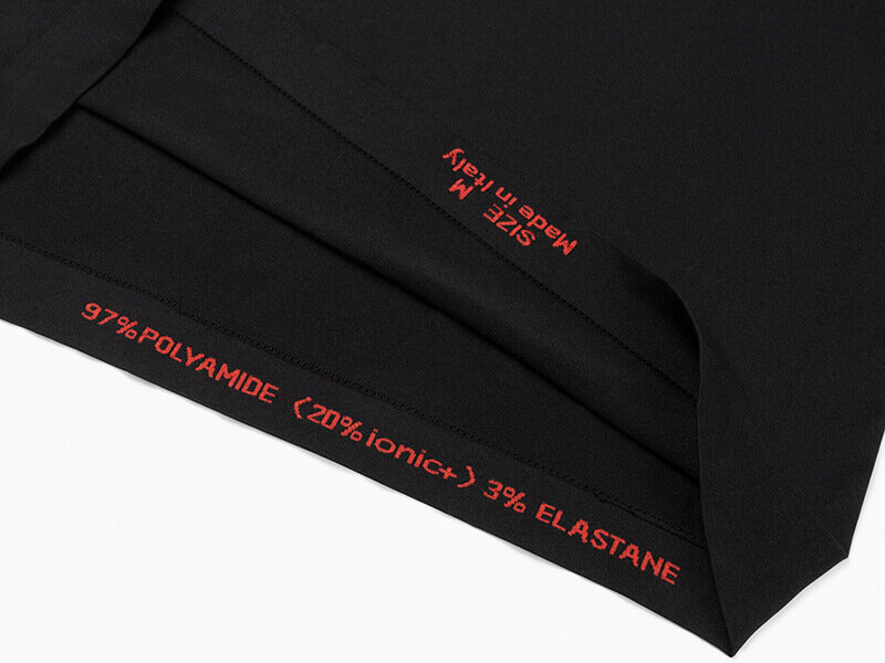 Skafit Unterzieshirt f&uuml;r Damen, Detail innen im Stoff unten, Farbe schwartz