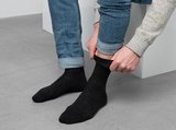 Skafit Plus Silbersocken schwarz an model